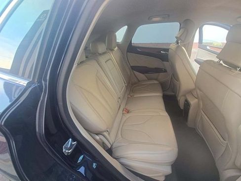 Used 2017 Lincoln MKC Select w/ Select Plus Package FWD image 8