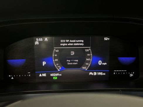 Used 2023 Volkswagen Taos SE image 16