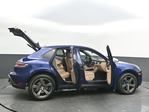 New 2026 Porsche Macan image 44