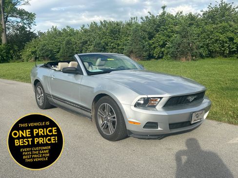 Used 2010 Ford Mustang Premium image 1