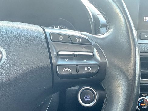 Used 2022 Hyundai Kona SEL w/ Convenience Package image 43