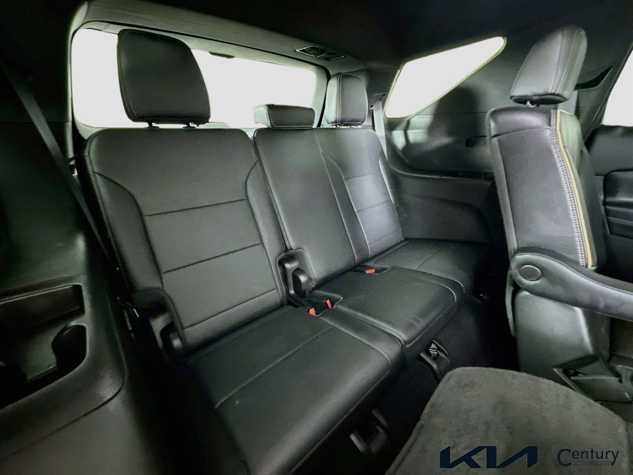 Used 2025 Chevrolet Traverse High Country AWD/4WD image 28