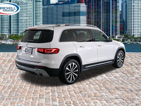 Used 2022 Mercedes-Benz GLB 250 image 4