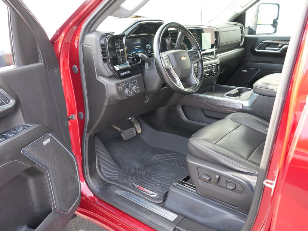 Certified 2024 Chevrolet Silverado 3500 LTZ w/ LTZ Premium Package AWD/4WD image 13