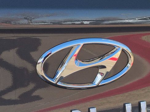 New 2026 Hyundai Venue SEL image 12
