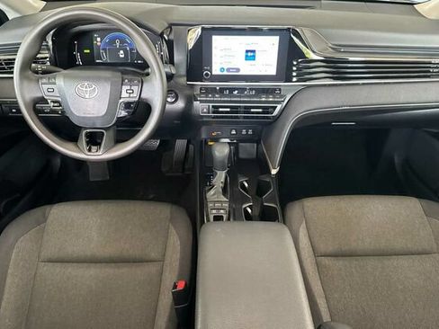 Used 2025 Toyota Camry LE FWD image 13