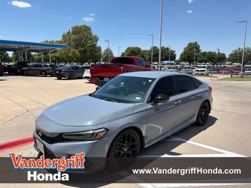 Used 2024 Honda Civic Sport image 1