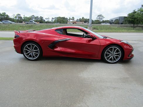 Used 2023 Chevrolet Corvette Stingray Preferred Cpe w/ Z51 Performance Package image 4