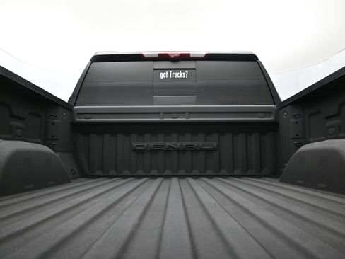 Used 2024 GMC Sierra 1500 Denali w/ Denali Reserve Package image 6