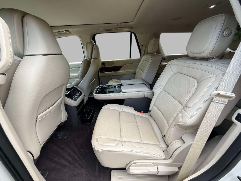 Used 2019 Lincoln Navigator Reserve w/ Cargo Package AWD/4WD image 20