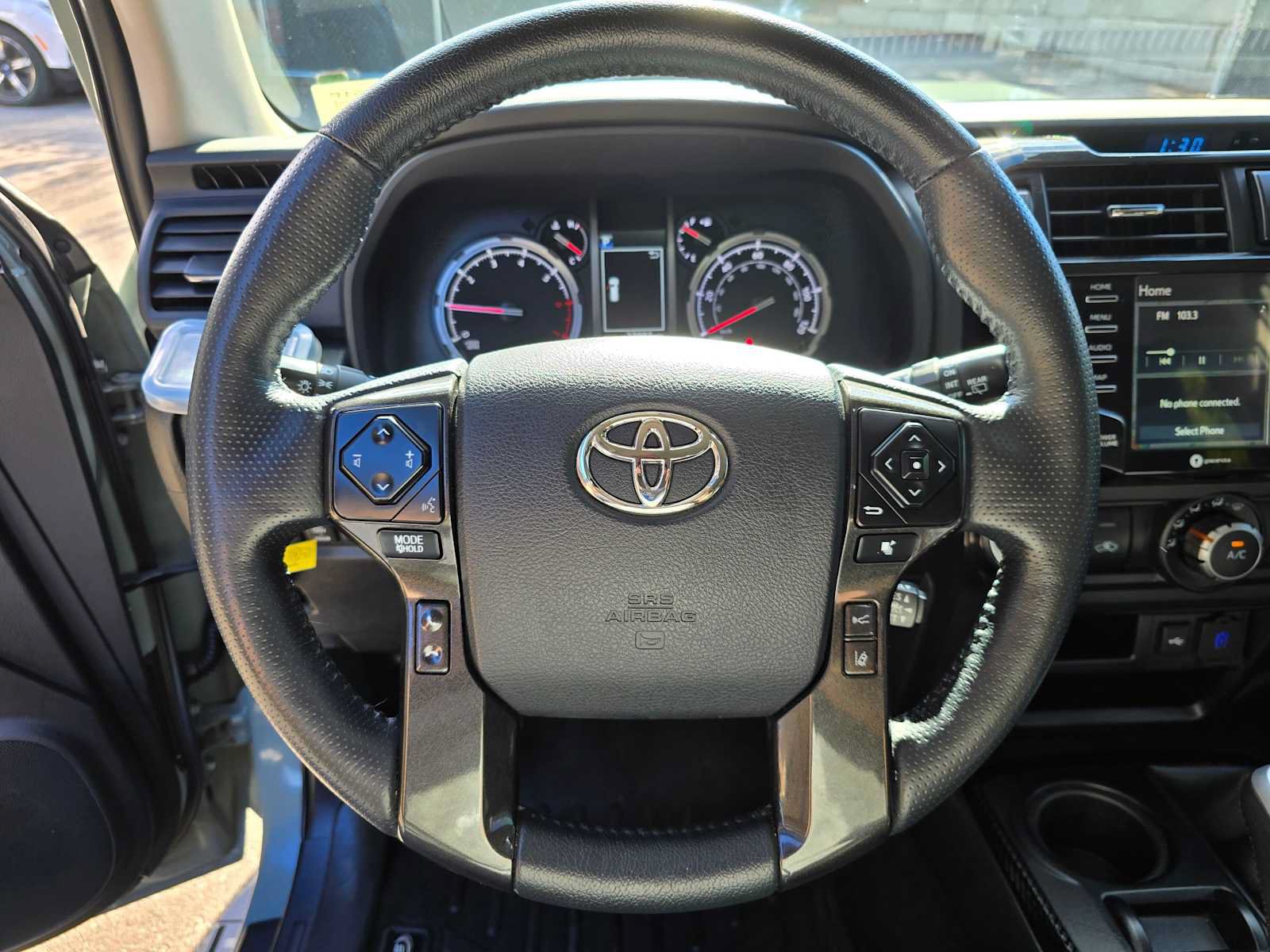 Used 2023 Toyota 4Runner TRD Off-Road Premium AWD/4WD image 23