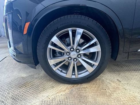 Used 2024 Cadillac XT6 Premium Luxury w/ Technology Package AWD/4WD image 20