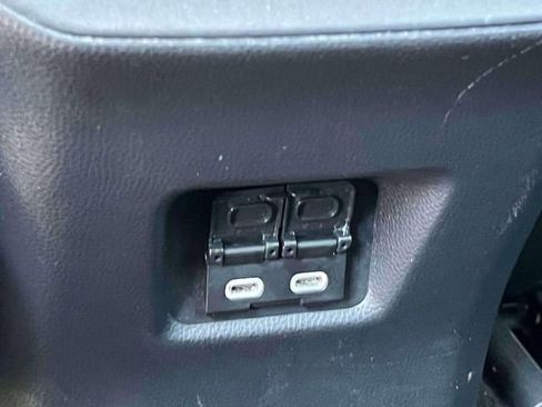 Used 2024 Toyota RAV4 XLE FWD image 20