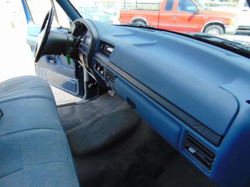 Used 1996 Ford F250 2WD Regular Cab image 30