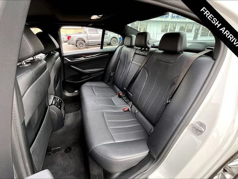 Used 2021 BMW 530i w/ Convenience Package RWD image 22