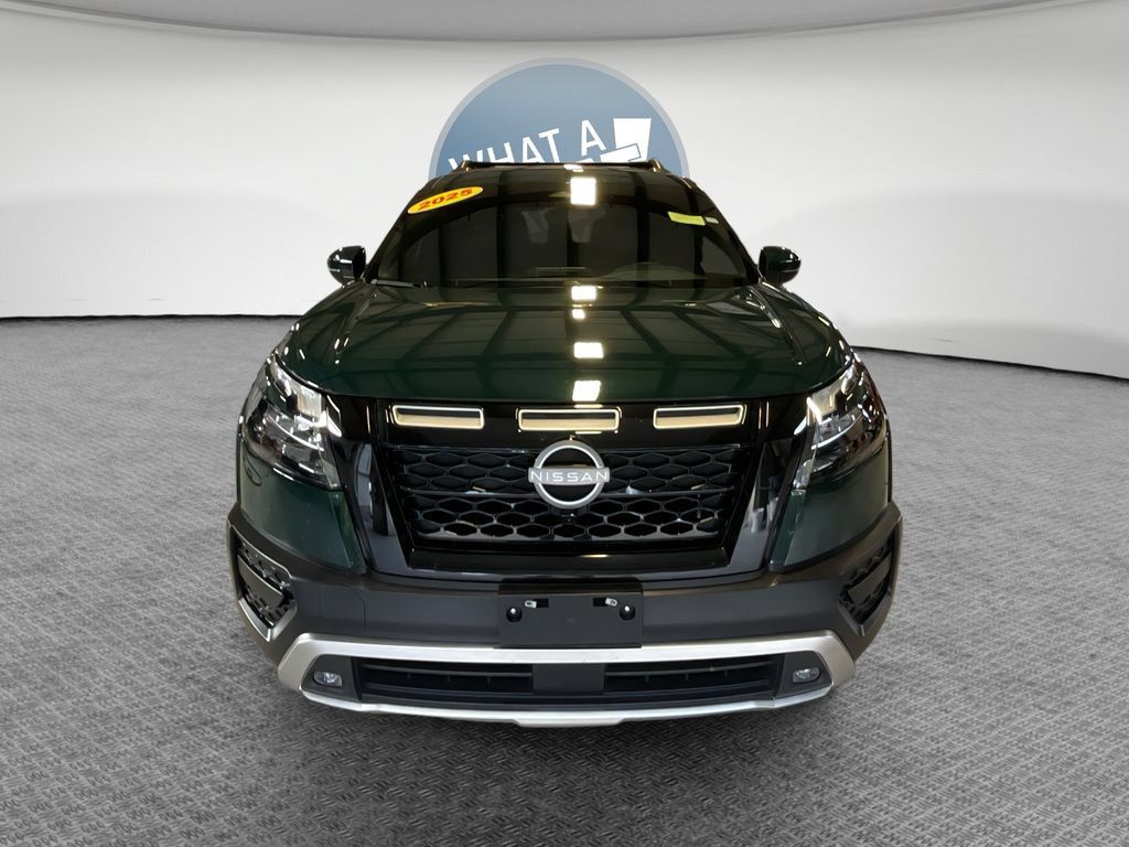 Used 2025 Nissan Pathfinder Rock Creek AWD/4WD image 9