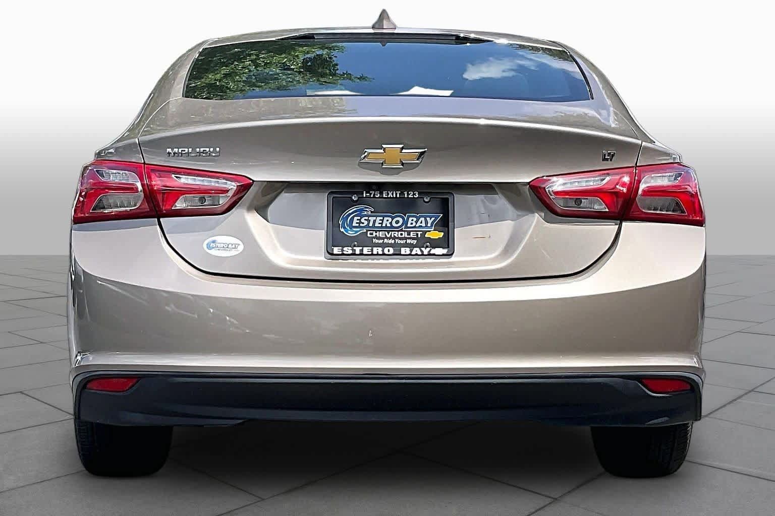 Used 2022 Chevrolet Malibu LT FWD image 5