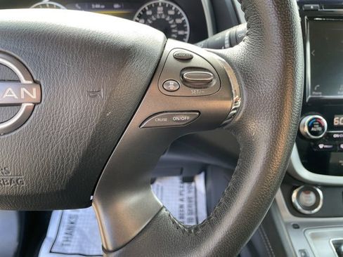 Used 2023 Nissan Murano SV image 17