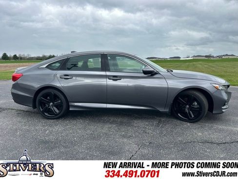 Used 2019 Honda Accord Sport image 4