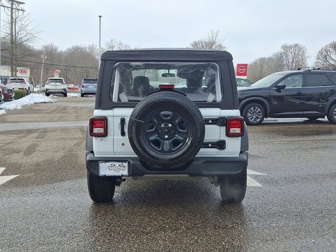 Used 2022 Jeep Wrangler Unlimited Sport image 7