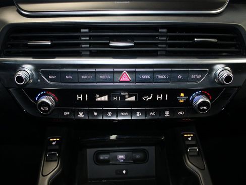 Used 2022 Kia Telluride S image 31