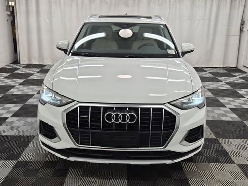 Used 2019 Audi Q3 2.0T Premium image 2