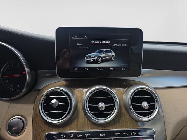 Used 2018 Mercedes-Benz GLC 300 4MATIC image 15