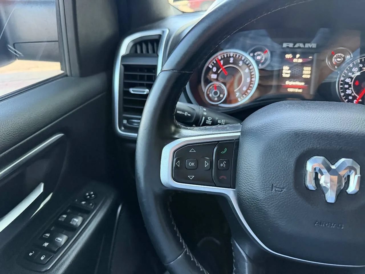 Used 2019 RAM 1500 Big Horn AWD/4WD image 23