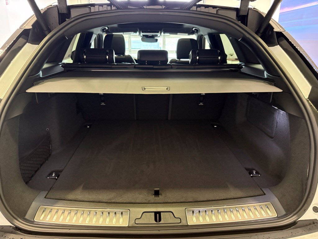 New 2026 Land Rover Range Rover Velar S AWD/4WD image 12