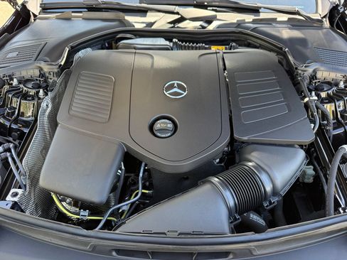 Used 2025 Mercedes-Benz C 300 Sedan image 39