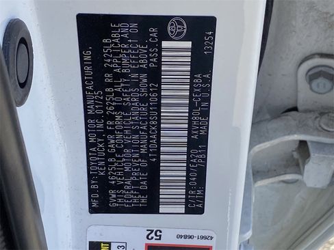 Used 2025 Toyota Camry SE image 15