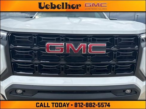 New 2025 GMC Canyon Elevation w/ Convenience Package image 12
