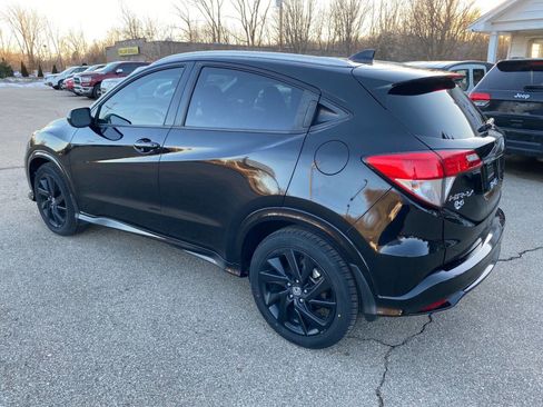 Used 2022 Honda HR-V Sport image 3