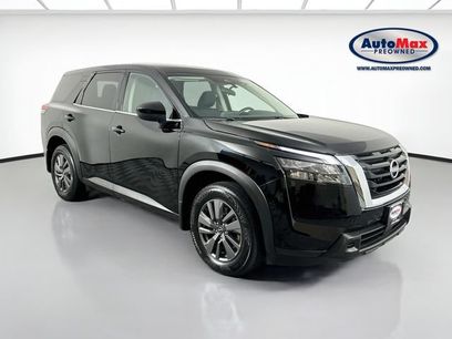 Used 2024 Nissan Pathfinder S