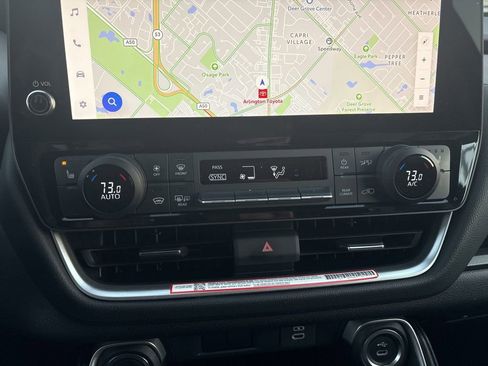 Used 2025 Toyota Grand Highlander AWD image 19