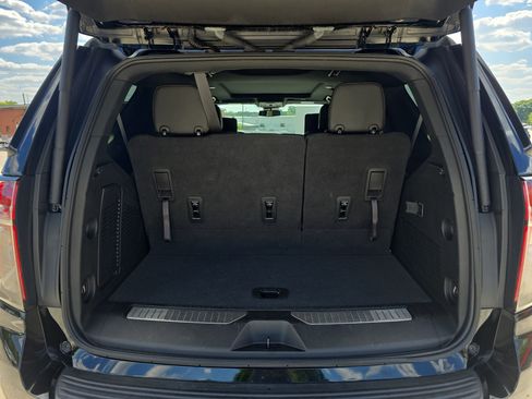 Used 2023 Chevrolet Tahoe Z71 w/ Max Trailering Package AWD/4WD image 13