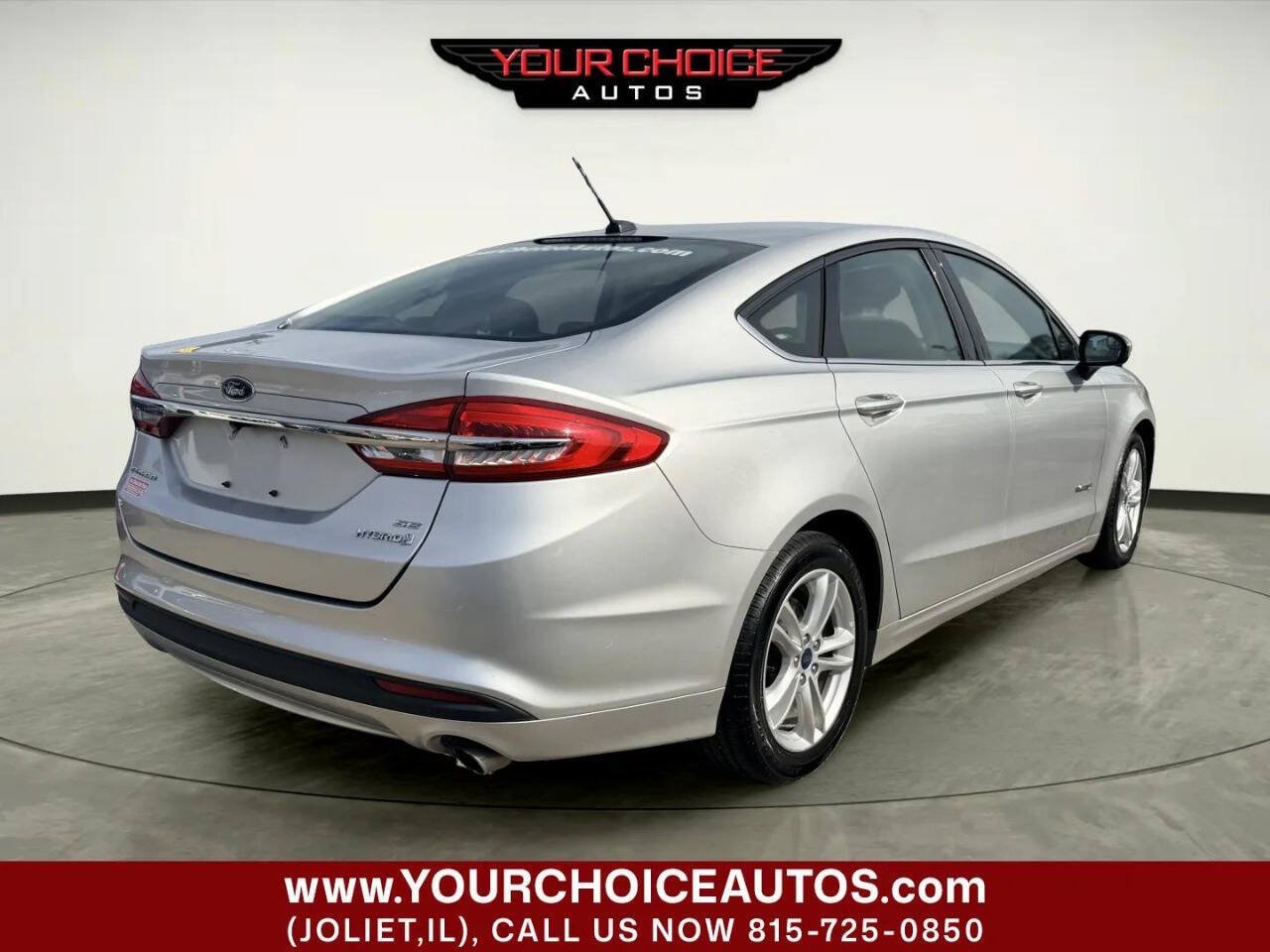 Used 2018 Ford Fusion SE FWD image 5