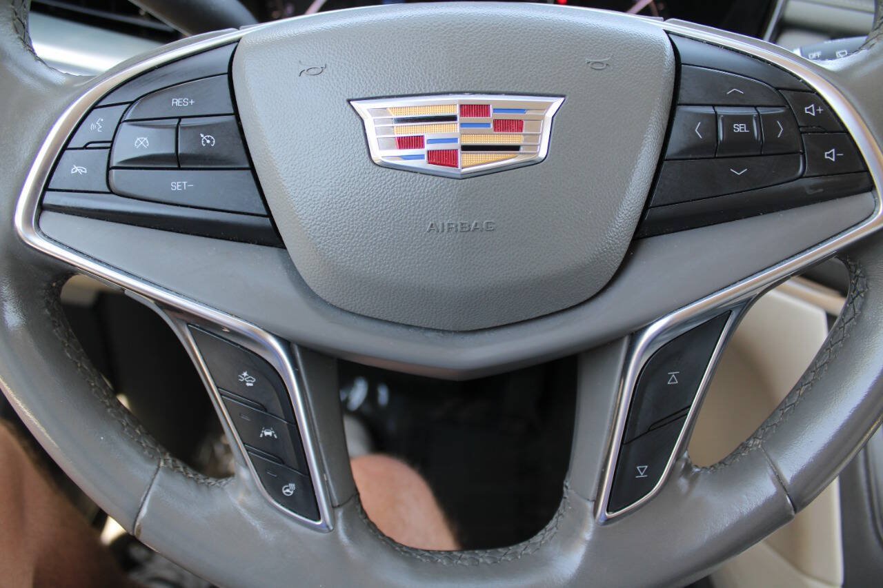 Used 2019 Cadillac XT5 Luxury AWD/4WD image 17