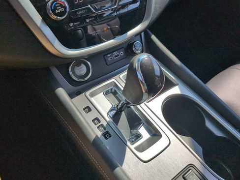 Used 2024 Nissan Murano SL image 24