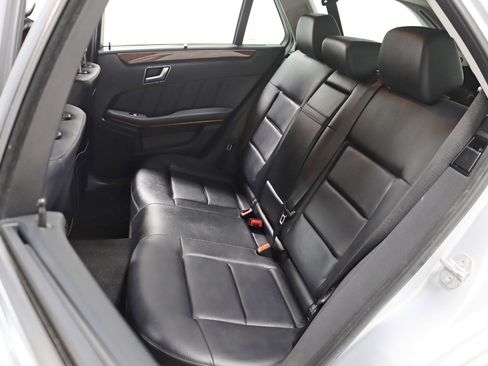 Used 2013 Mercedes-Benz E 350 4MATIC Wagon image 26
