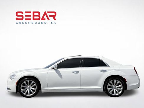 Used 2015 Chrysler 300 C w/ Harman/Kardon Audio Group RWD image 14