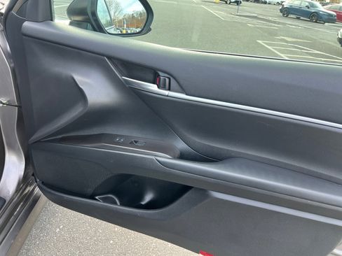 Used 2022 Toyota Camry LE image 35