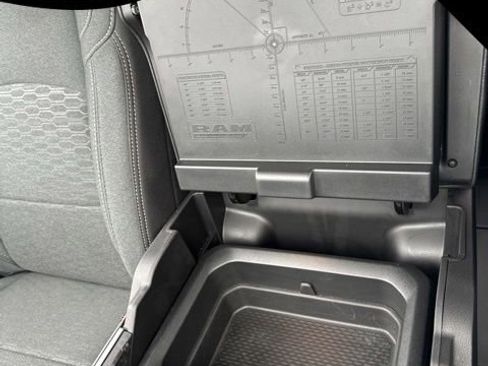 Used 2025 RAM 3500 Big Horn image 27