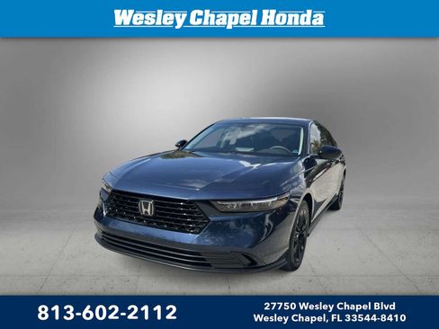 Used 2025 Honda Accord SE image 1