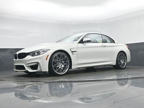 Used 2017 BMW M4 Convertible image 52