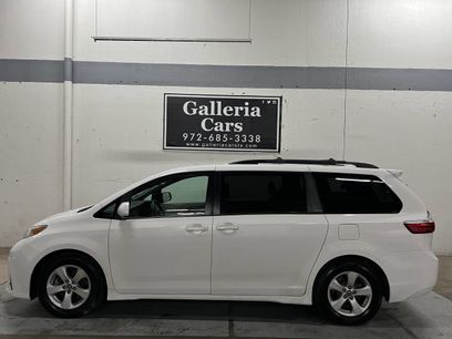 Used 2019 Toyota Sienna LE