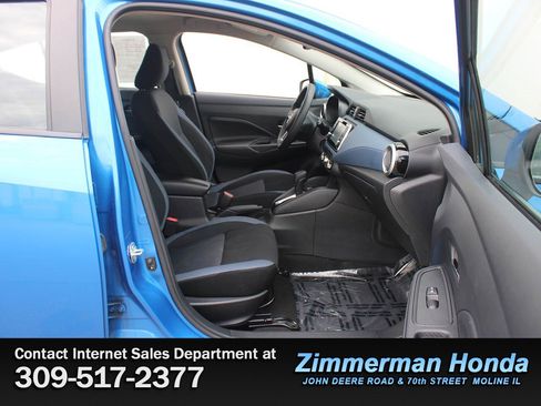 Used 2024 Nissan Versa SV FWD image 17
