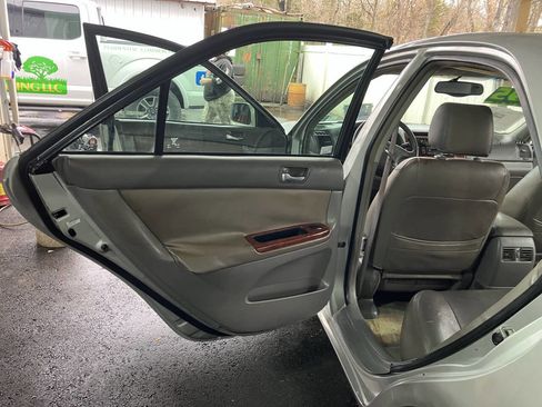 Used 2002 Toyota Camry SE image 14