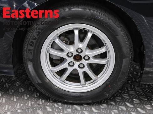 Used 2022 Toyota Prius LE FWD image 31