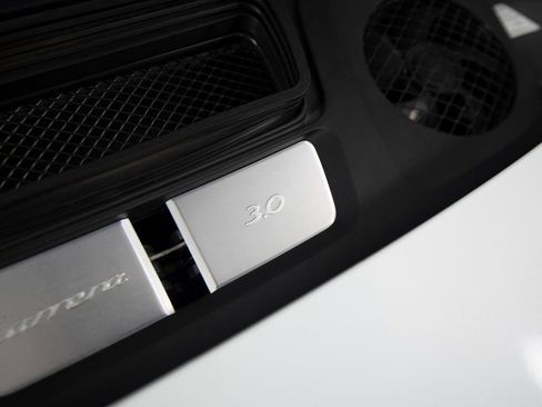 Certified 2017 Porsche 911 Carrera image 45